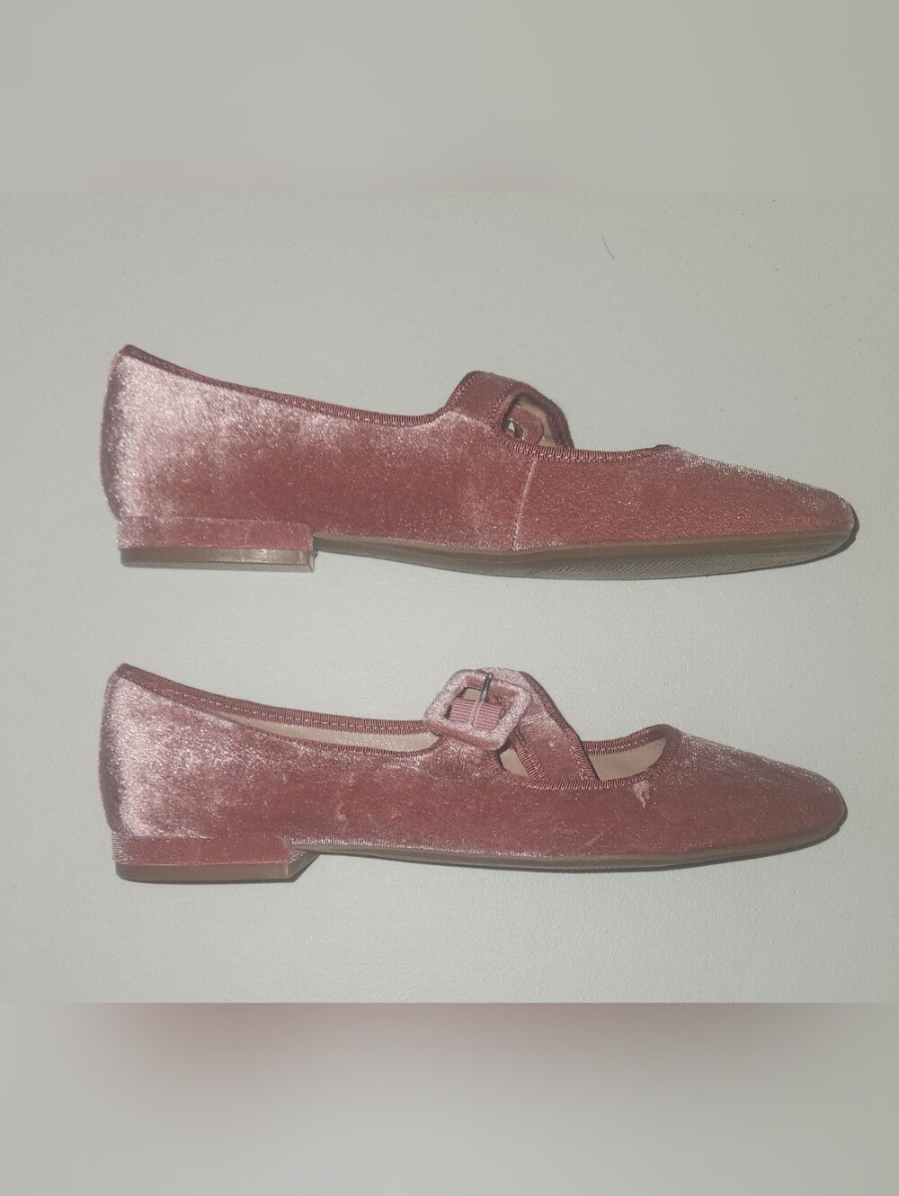 Chelsea & Violet Velvet Mary Jane Flats Size 8.5